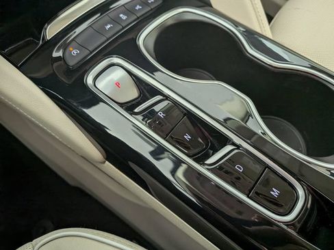 Used 2023 Buick Envision Avenir FWD image 22