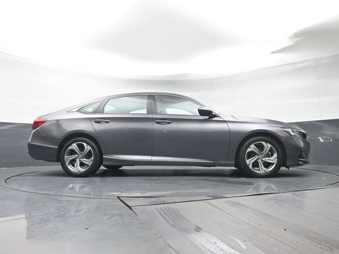 Used 2018 Honda Accord EX-L image 34