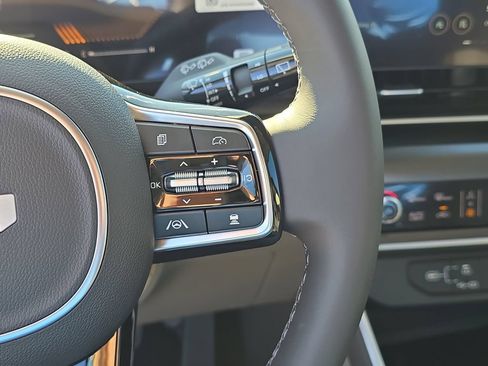 New 2026 Kia Carnival FWD image 30