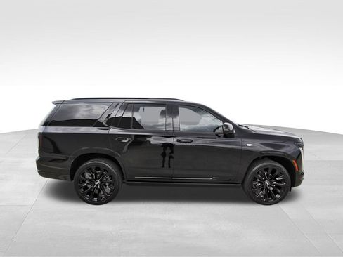 Certified 2025 Cadillac Escalade Sport Platinum w/ LPO, ONYX Package AWD/4WD image 5