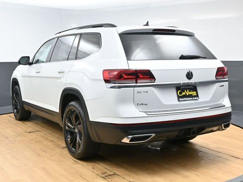 Used 2023 Volkswagen Atlas SE w/ Panoramic Sunroof Package AWD/4WD image 7