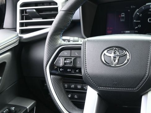 Used 2023 Toyota Tundra Platinum AWD/4WD image 31