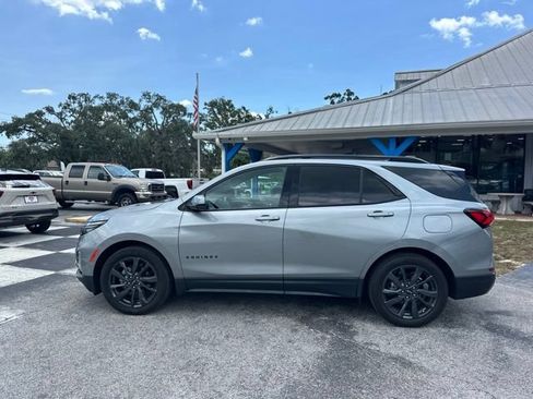 Used 2023 Chevrolet Equinox RS w/ RS Leather Package FWD image 2