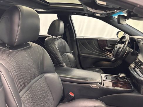 Used 2018 Lexus LS 500 AWD image 19