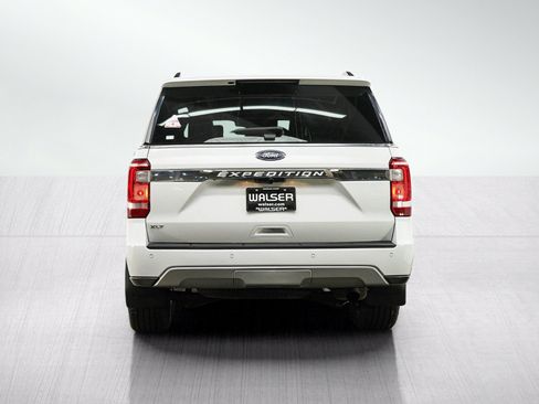 Used 2021 Ford Expedition XLT w/ Equipment Group 202A AWD/4WD image 4