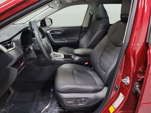 Used 2024 Toyota RAV4 Limited image 12