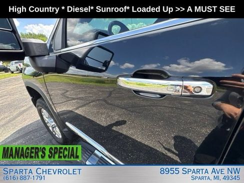 Used 2024 Chevrolet Silverado 2500 High Country AWD/4WD image 13