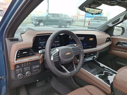 New 2026 Chevrolet Suburban High Country image 18