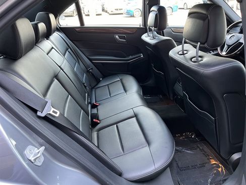 Used 2014 Mercedes-Benz E 350 4MATIC Sedan w/ Premium 1 Package image 17