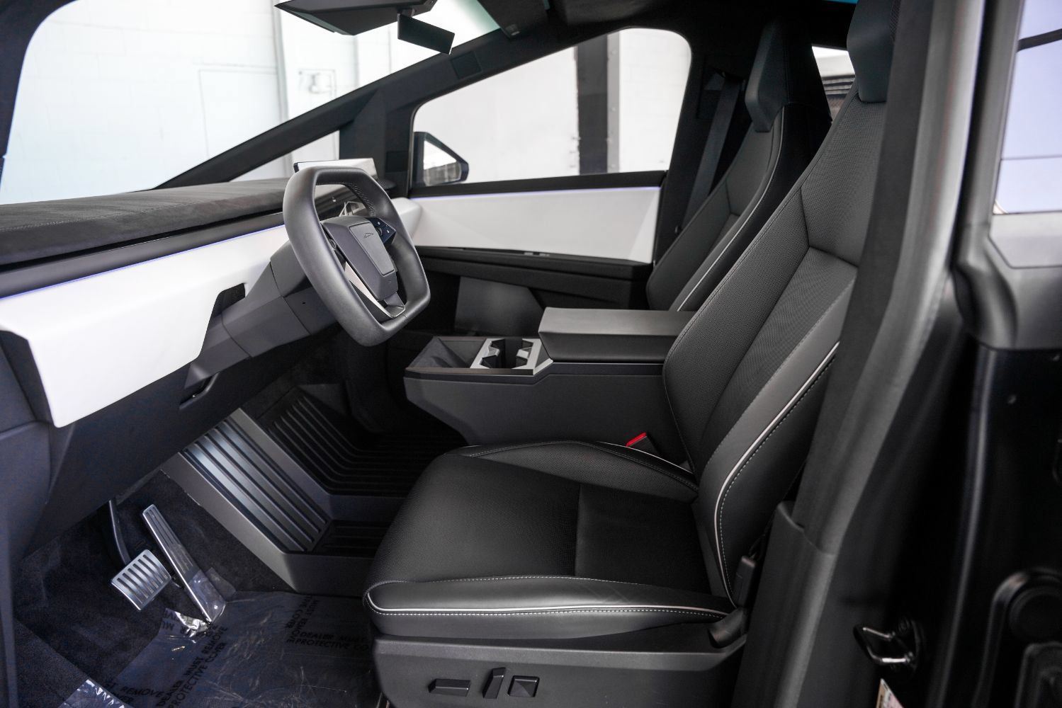 Used 2024 Tesla Cybertruck Cyberbeast AWD/4WD image 44