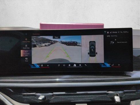 Used 2024 BMW X7 xDrive40i w/ M Sport Package AWD/4WD image 14