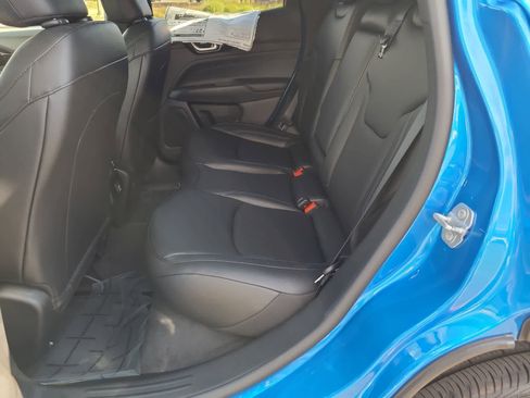 New 2025 Jeep Compass Limited w/ Sun & Sound Group image 21