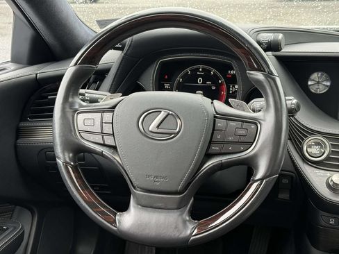 Used 2018 Lexus LS 500 AWD w/ Luxury Package image 9