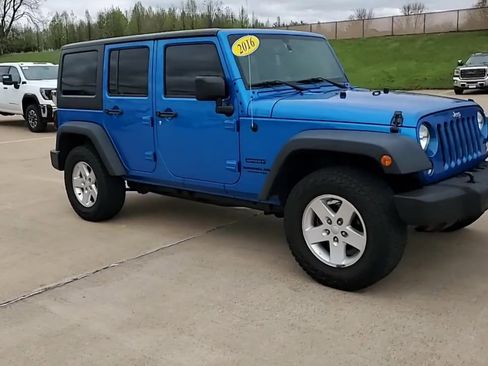 Used 2016 Jeep Wrangler Unlimited Sport w/ Quick Order Package 24S AWD/4WD image 2