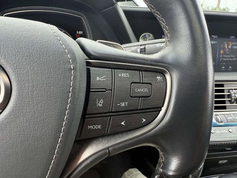 Used 2018 Lexus LS 500 AWD w/ Luxury Package image 20