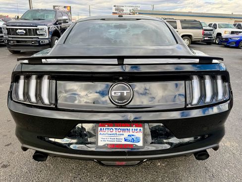Used 2017 Ford Mustang GT Premium w/ Equipment Group 401A image 4