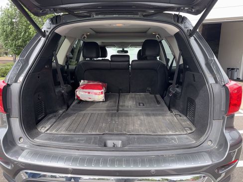Used 2020 Nissan Pathfinder Platinum w/ Cargo Package AWD/4WD image 19