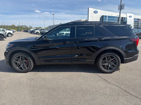 New 2026 Ford Explorer ST AWD/4WD image 8