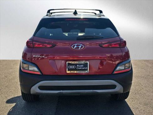 Used 2022 Hyundai Kona SEL image 4