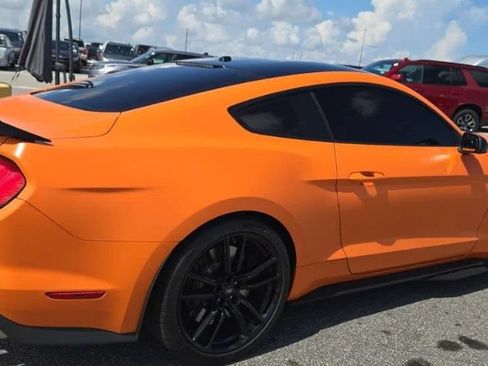 Used 2020 Ford Mustang Shelby GT500 w/ Handling Package RWD image 2