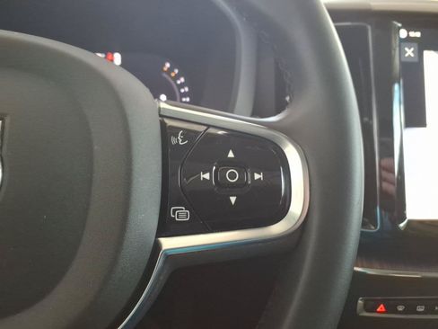 Used 2024 Volvo XC60 B5 Plus AWD/4WD image 27