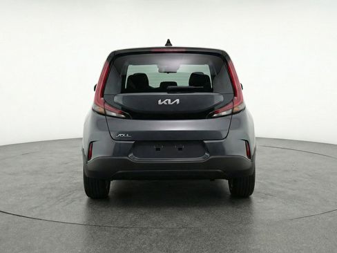 Used 2025 Kia Soul LX w/ LX Technology Package FWD image 6