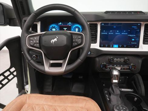 Used 2025 Ford Bronco Badlands AWD/4WD image 39