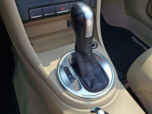 Used 2013 Volkswagen Beetle 2.5 FWD image 19