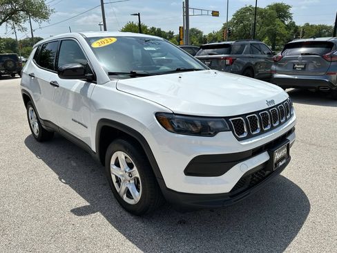 Used 2023 Jeep Compass Sport AWD/4WD image 4