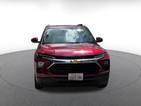 Used 2025 Chevrolet TrailBlazer LT FWD image 4