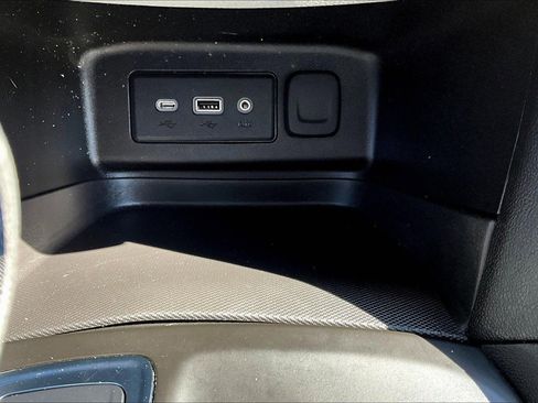 Used 2022 Chevrolet Equinox LT image 18