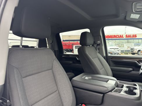 Used 2024 Chevrolet Silverado 3500 LT w/ Convenience Package image 15