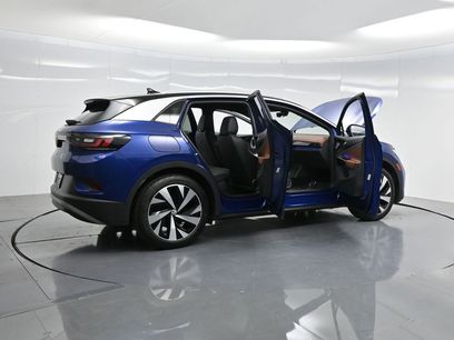 Used 2022 Volkswagen ID.4 Pro S w/ Gradient Package