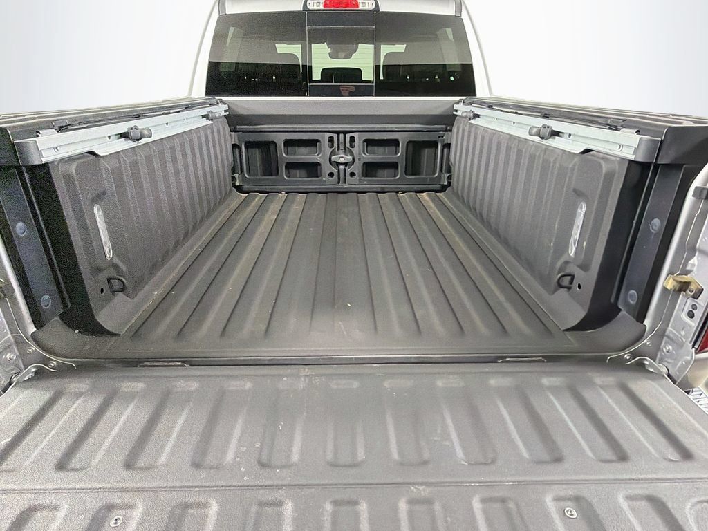 Used 2022 RAM 1500 Laramie AWD/4WD image 23