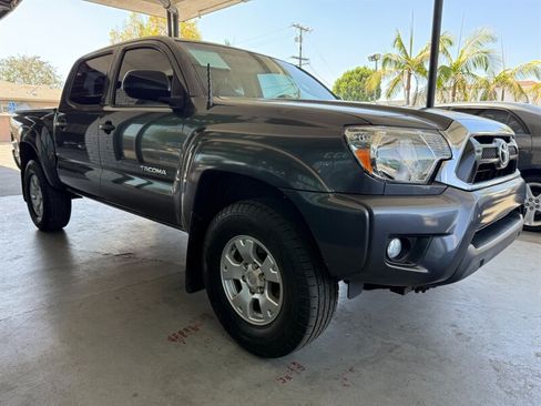 Used 2014 Toyota Tacoma PreRunner w/ TRD Off-Road Package RWD image 7