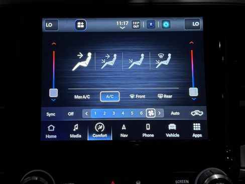 Used 2022 RAM 3500 Tradesman w/ Chrome Appearance Group AWD/4WD image 12