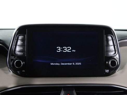 Used 2019 Hyundai Santa Fe FWD image 6