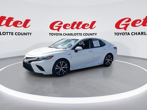 Used 2019 Toyota Camry SE image 4