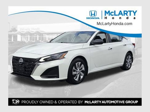 Used 2024 Nissan Altima 2.5 S FWD image 1