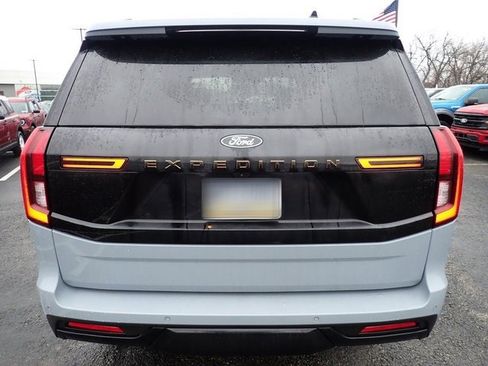 Used 2025 Ford Expedition Tremor image 7
