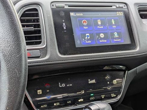 Used 2018 Honda HR-V EX-L image 15