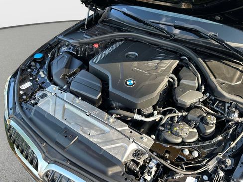 Used 2024 BMW 330i Sedan w/ Premium Package RWD image 10