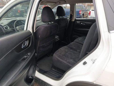 Used 2016 Nissan Rogue S image 11
