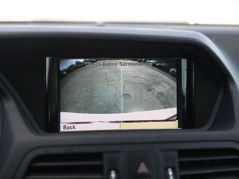 Used 2011 Mercedes-Benz E 550 Cabriolet w/ Premium 2 Pkg image 39