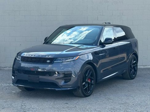 Used 2024 Land Rover Range Rover Sport Autobiography AWD/4WD image 2
