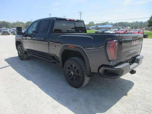 New 2026 GMC Sierra 2500 AT4 w/ AT4 Premium Plus Package AWD/4WD image 9