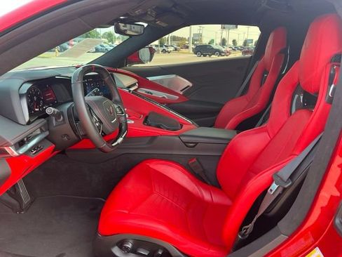 Used 2024 Chevrolet Corvette Z06 RWD image 5
