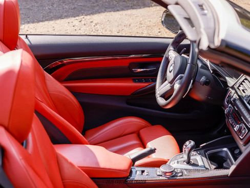 Used 2015 BMW M4 Convertible image 50