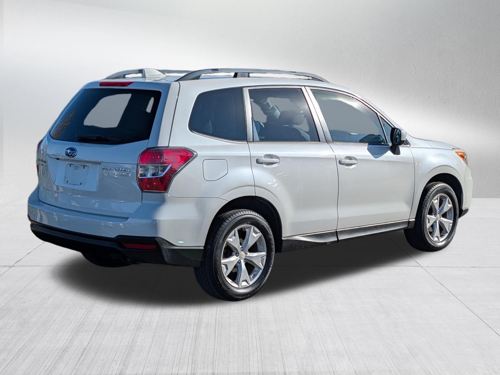 Used 2016 Subaru Forester 2.5i Premium AWD/4WD image 7