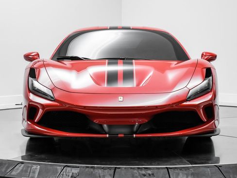 Used 2020 Ferrari F8 Tributo RWD image 4